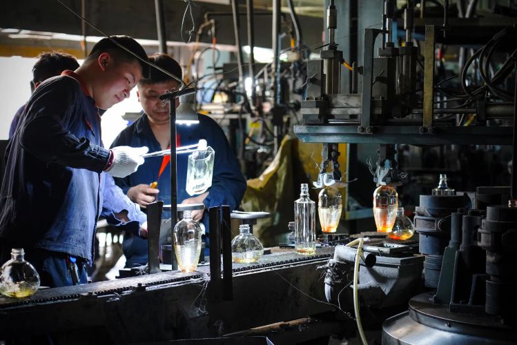 バルクガラス瓶生産